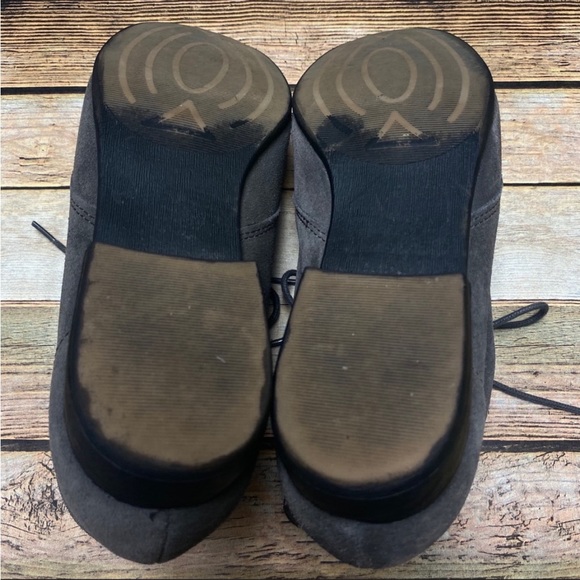 White Mountain Golden Tie Bootie - Picture 8 of 8